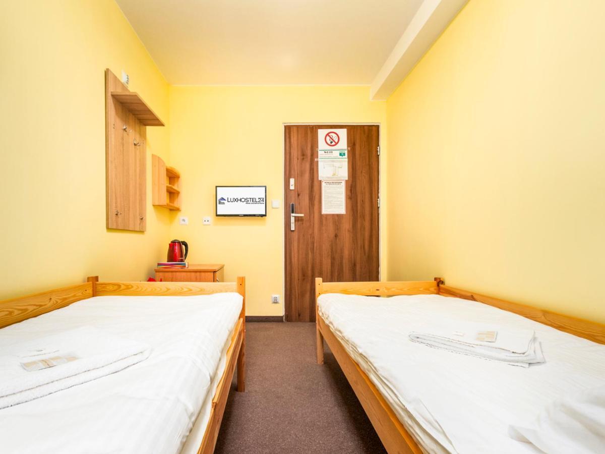 Luxhostel24 Варшава Екстер'єр фото