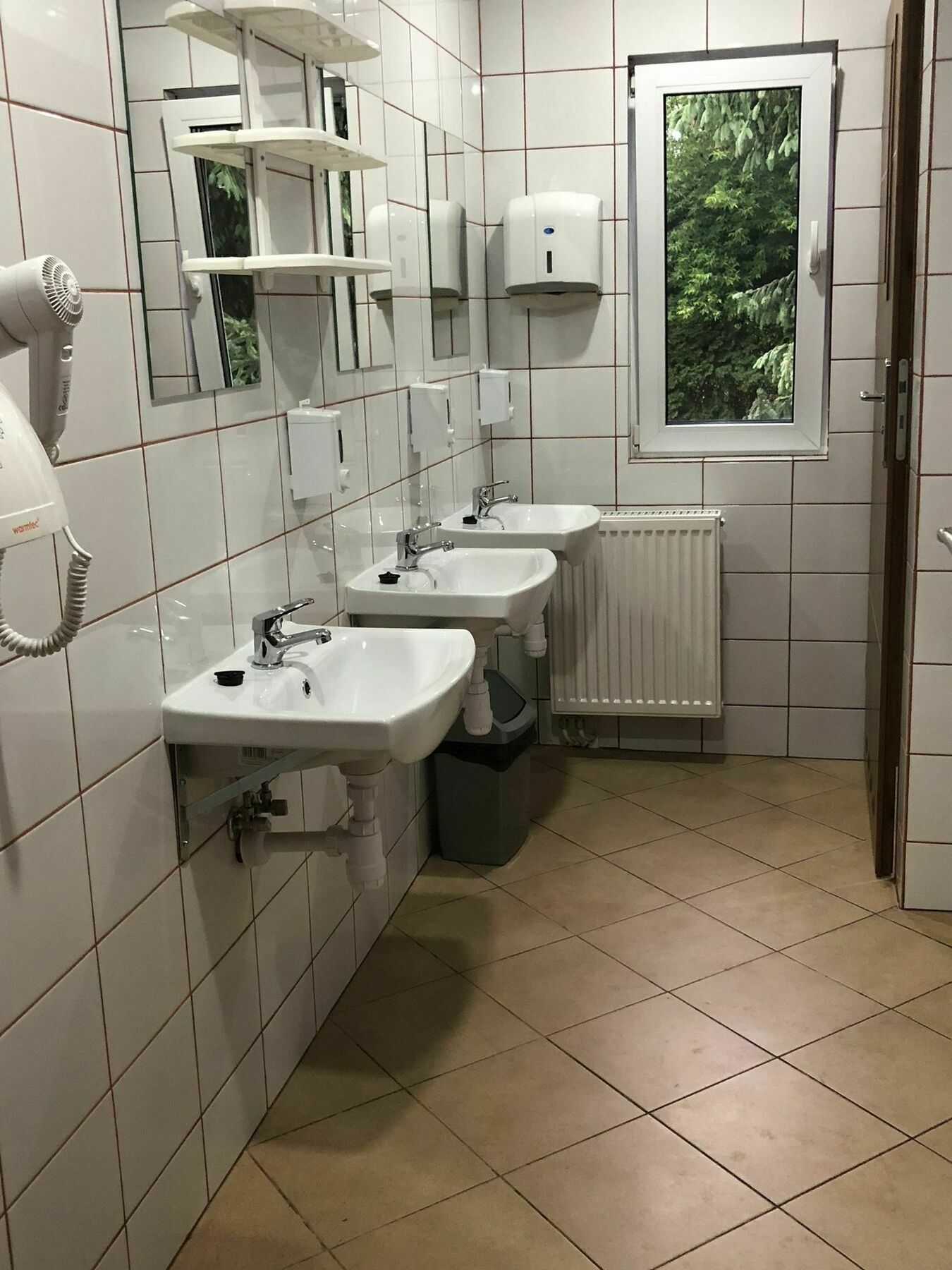 Luxhostel24 Варшава Екстер'єр фото